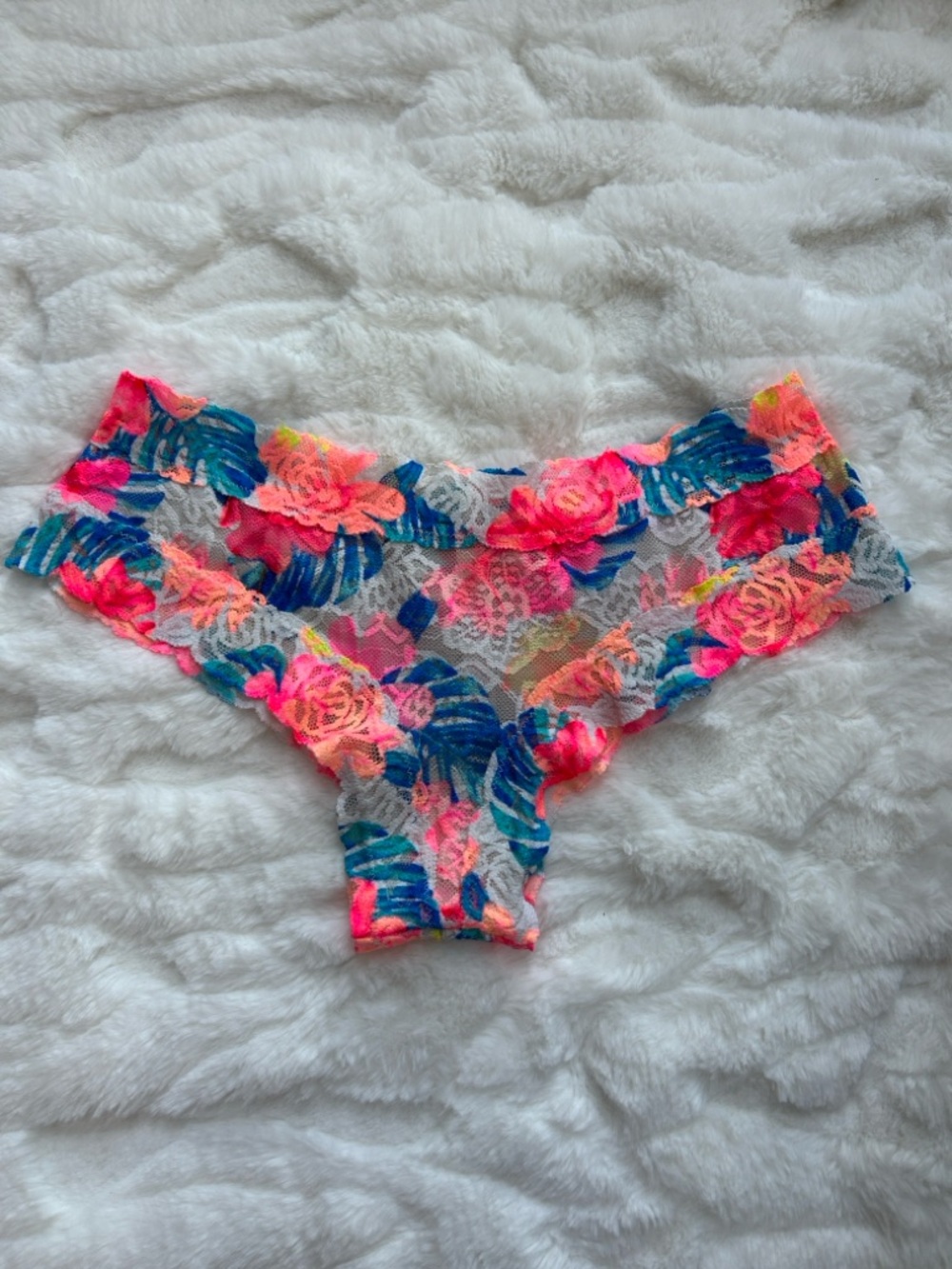 PINK Victoria’s Secret Cheekster Lace Panty S